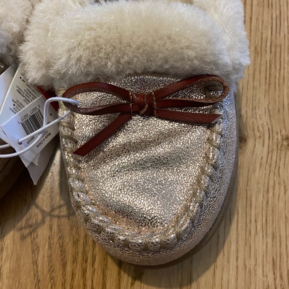 NWT sparkly mocassin style shoes - Picture 2 of 4